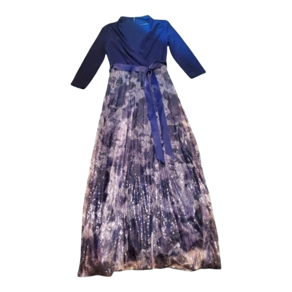 Cheta B Dresses & Skirts - Cheta B Sequin Evening Dress